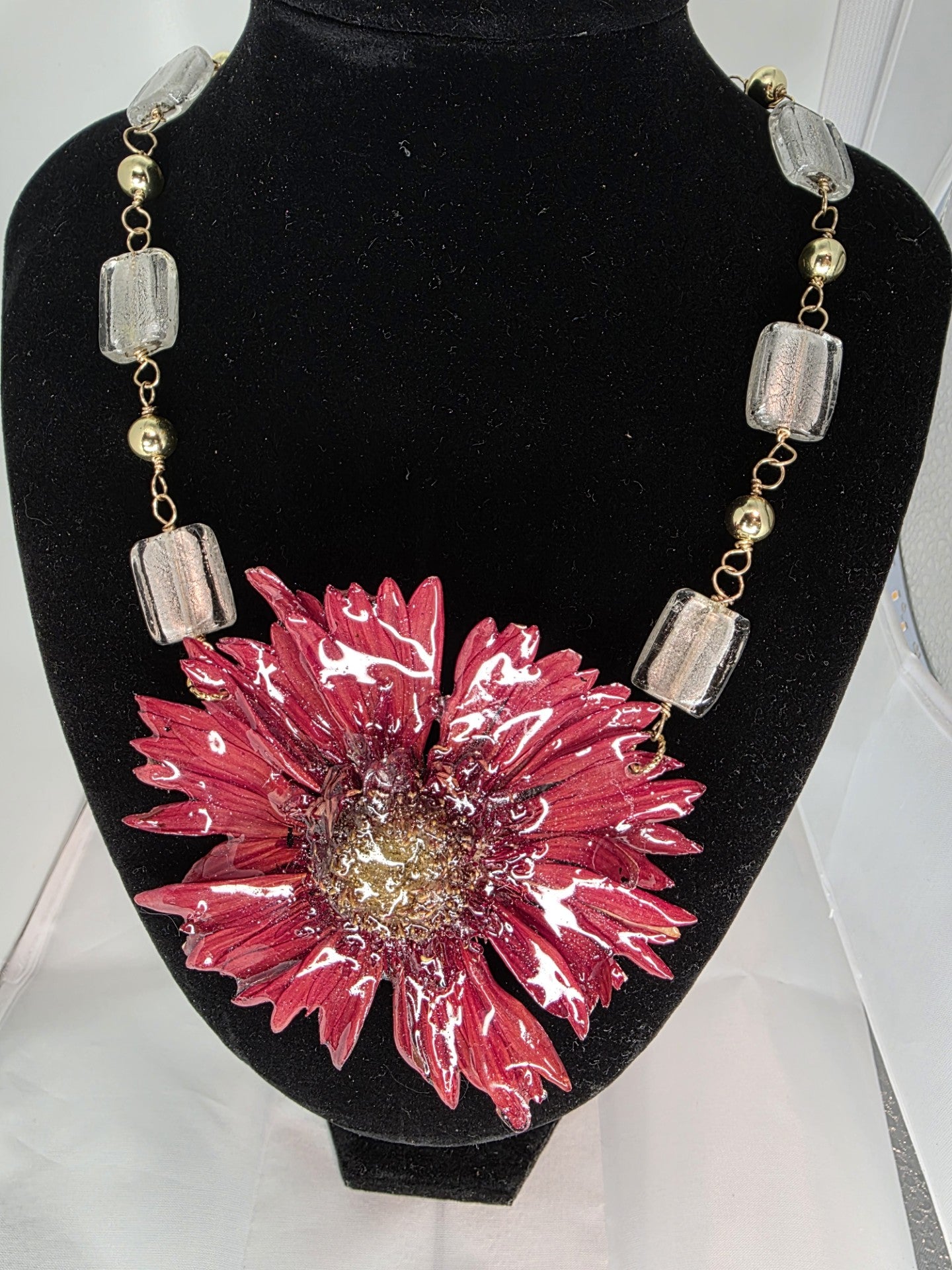 Margarita Africana Montada en Cadena con Piedras